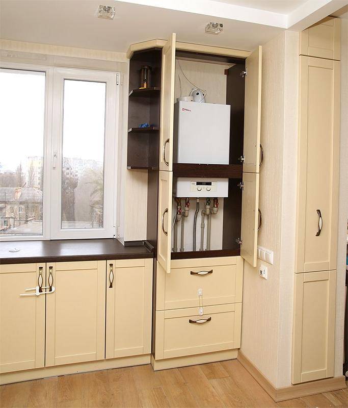 Как сделать газовый котел на кухне незаметным?